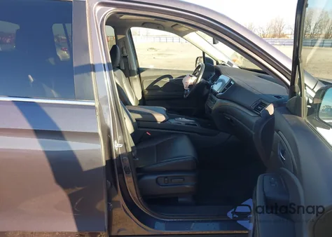 2024 Honda Ridgeline Rtl из США, поврежденный, VIN 5FPYK3F59RB003177